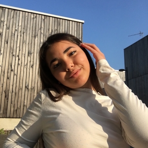Hiba - Prof d'espagnol - La Montagne