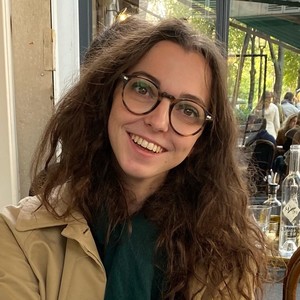 Eva - Prof de français - Paris