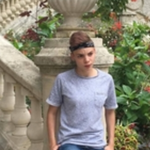 Manon - Prof d'aide aux devoirs - Contrexéville