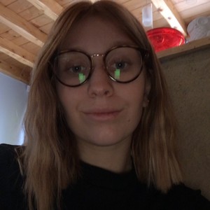 Serena - Prof d'aide aux devoirs - Saint-Chef