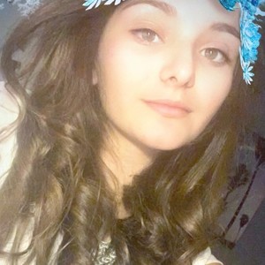 Ophelie - Prof d'aide aux devoirs - Vert-Saint-Denis