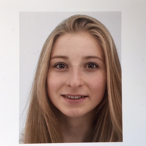 Romane - Prof de maths - Lyon 2e
