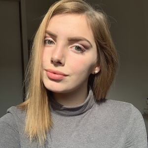 Léa - Prof de français - Vienne