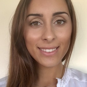 Marie - Prof d'initiation informatique - Cannes