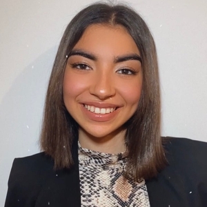 Aya - Prof d'aide aux devoirs - Clamart