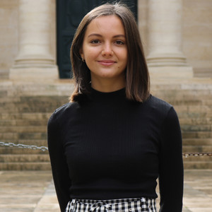 Sacha - Prof de droit civil - Paris