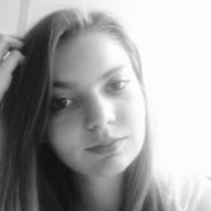 Adèle - Prof de préparation bac es - Paris