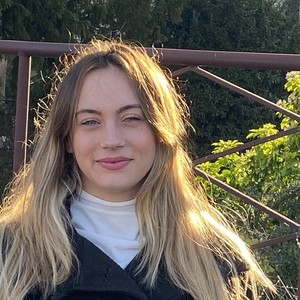 Romane - Prof de soutien scolaire - Carrières-sous-Poissy