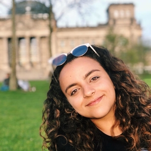 Ranya - Prof d'anglais - Paris
