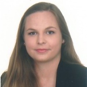 Elodie - Prof de droit civil - Paris