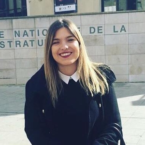 Emma - Prof de droit civil - Annecy