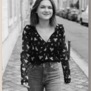 Clara - Prof de droit - Lyon