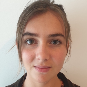 Clara - Prof de droit civil - Strasbourg