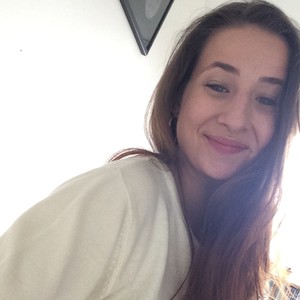 Louise - Prof de droit - Nice