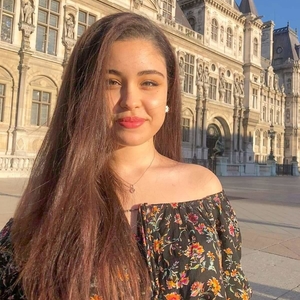 Lina - Prof d'aide aux devoirs - Paris