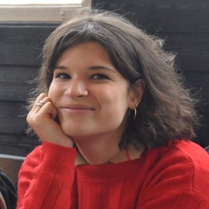 Salome - Prof de droit - Paris