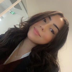 Sara - Prof de français - Vénissieux