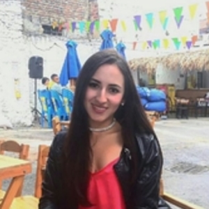 Laura Camila - Prof d'espagnol - Poitiers