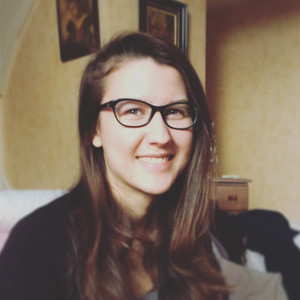 Louise - Prof de droit constitutionnel - Saint-Denis