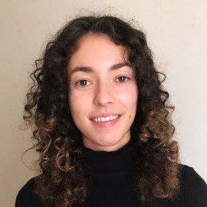 Chloé - Prof de droit - Dijon
