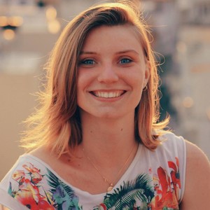 Julia - Prof d'histoire - Paris