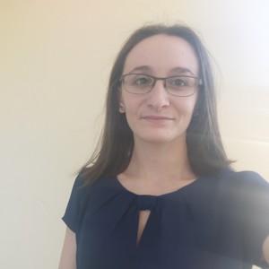 Mona - Prof d'aide aux devoirs - Salouël