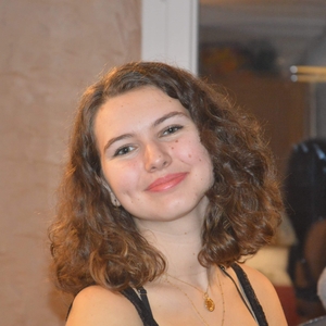 Emilie - Prof d'histoire - Coudoux