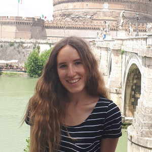 Pauline - Prof de préparation bac es - Geneuille