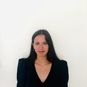 Juliette - Prof de droit civil - Paris