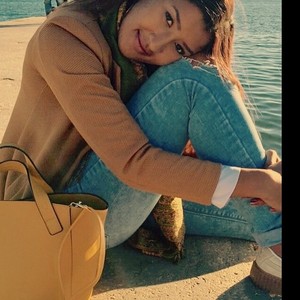 Aya - Prof de physique - chimie - Marseille