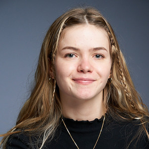 Emilia - Prof d'anglais - Montfort-l'Amaury