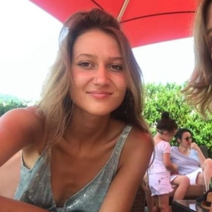 Donika - Prof de français - Neuchâtel