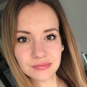 Laura - Prof de maths - Saint-Brès