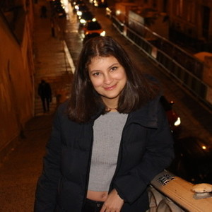 Janna - Prof d'économie - Reims