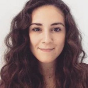 Lydia - Prof d'expression orale - français - Loos