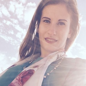 Céline - Prof d'aide à la rédaction de cv - lettre de motivation - Paris