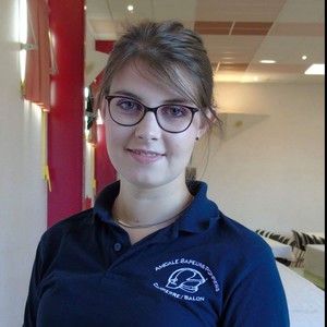 Margot - Prof d'anglais - Gray