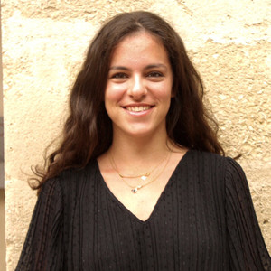 Noa - Prof de droit - Paris