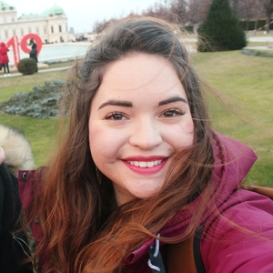 Emma - Prof de philosophie - Lille