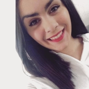 Yasmine - Prof d'anglais - Châteauroux