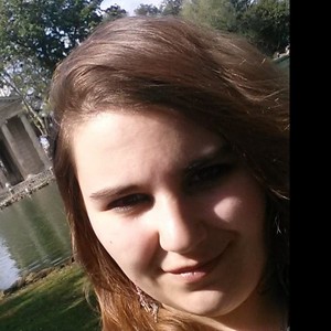 Mickaela - Prof d'histoire - Cergy