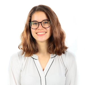 Delphine - Prof d'anglais - Saint-Thibault-des-Vignes