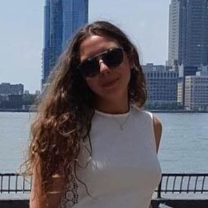 Léa - Prof de français - Paris