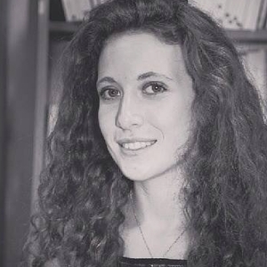 Julie - Prof d'aide aux devoirs - Cergy