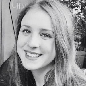 Lola - Prof d'histoire - Paris