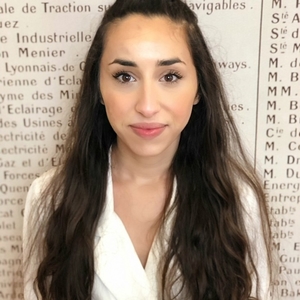 Justine - Prof de droit civil - Paris