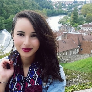 Loubna - Prof de maths - Besançon