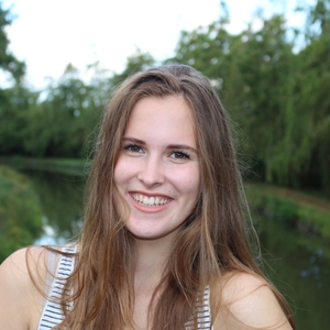 Léna - Prof de maths - Casson