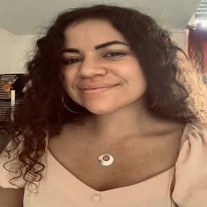 Nisrine - Prof d'aide aux devoirs - Montpellier
