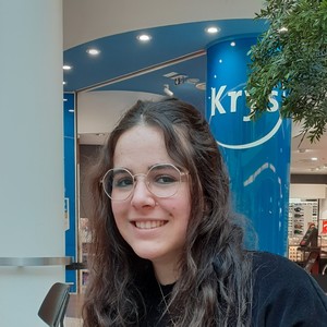 Yara - Prof d'anglais - Genlis